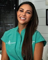 Alessandra Colón, D.C.