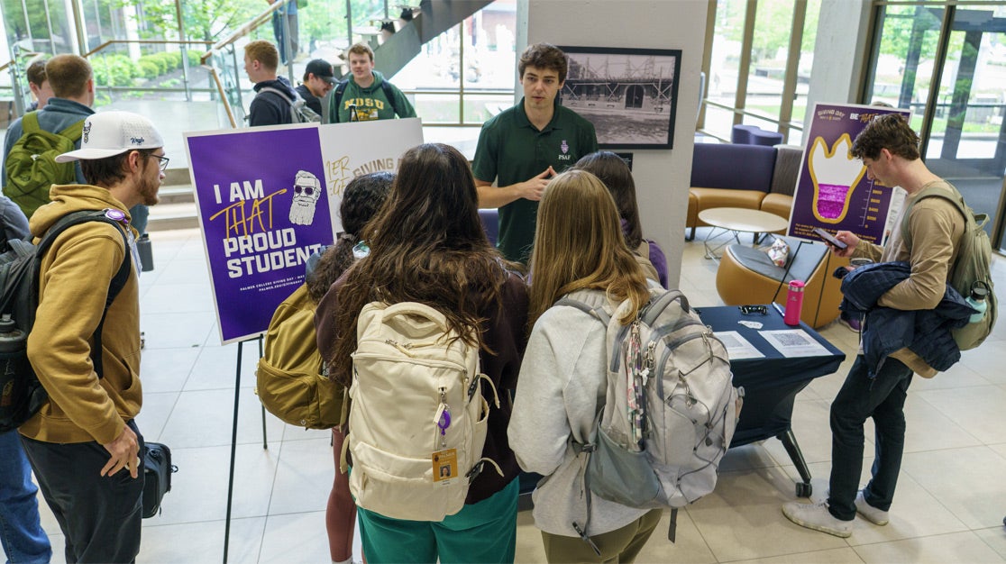 Students donating on Giving Day 2025.