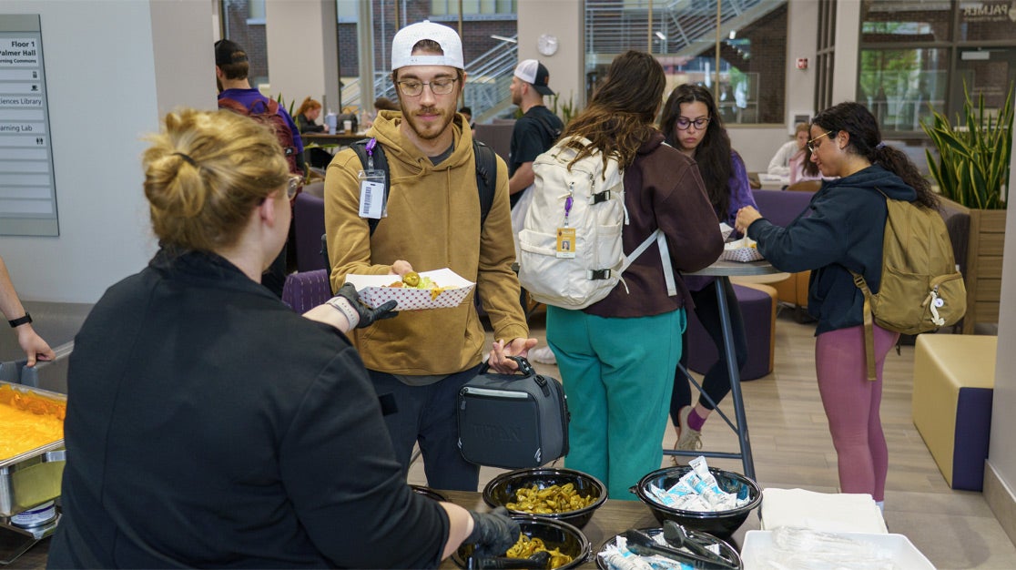 Students donating on Giving Day 2025.