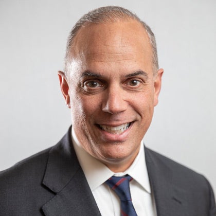 Steven Saro headshot.